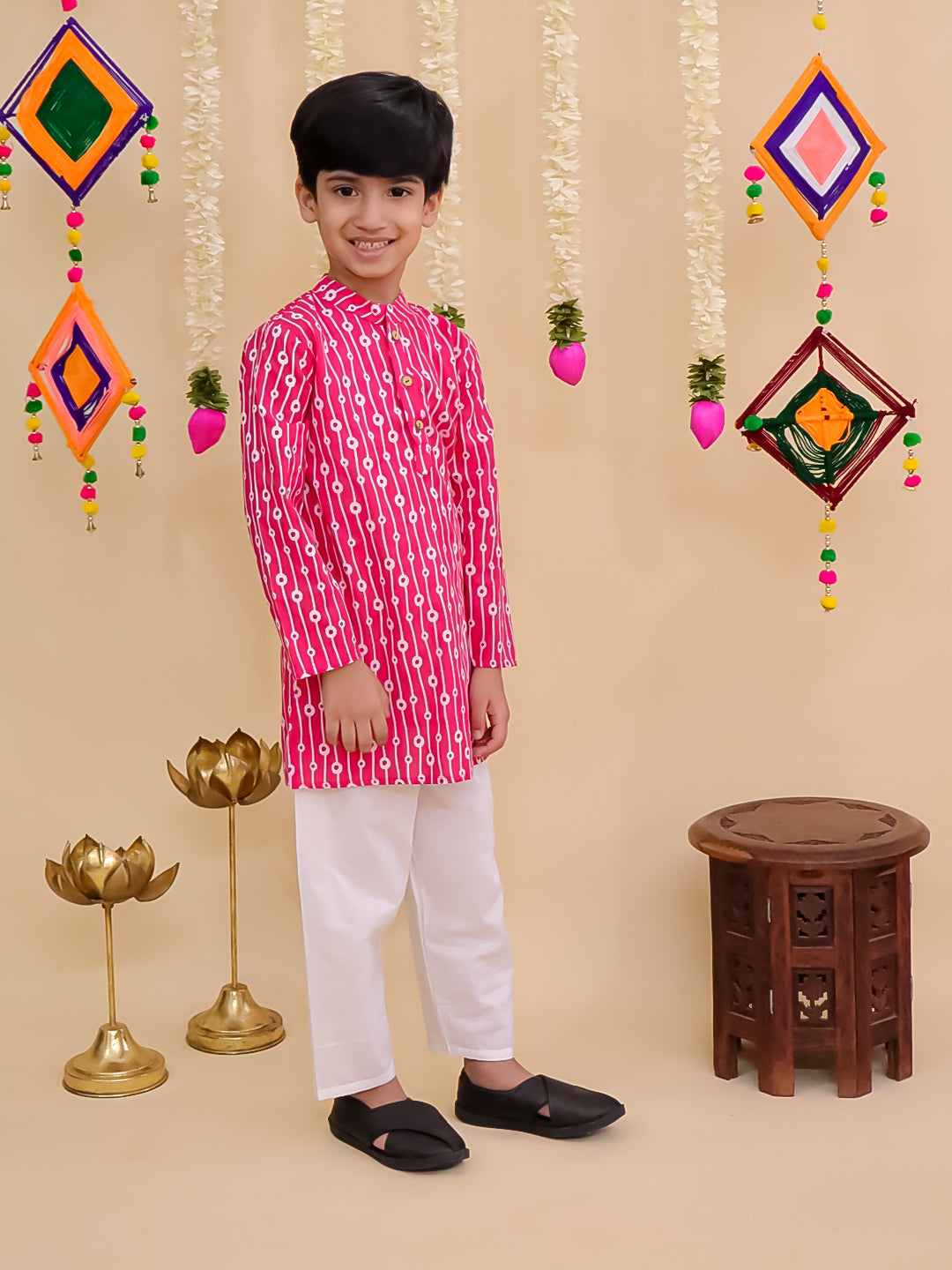 Boys Pink Cotton Full sleeves Printed Kurta Pyjama Set