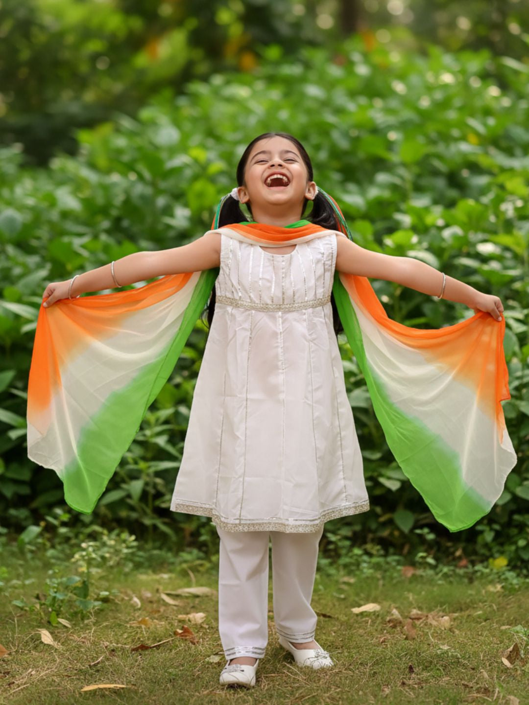 Holi White Cotton Sleeveless Gotta Work Girls Suit Set For Independence Day/ Republic Day