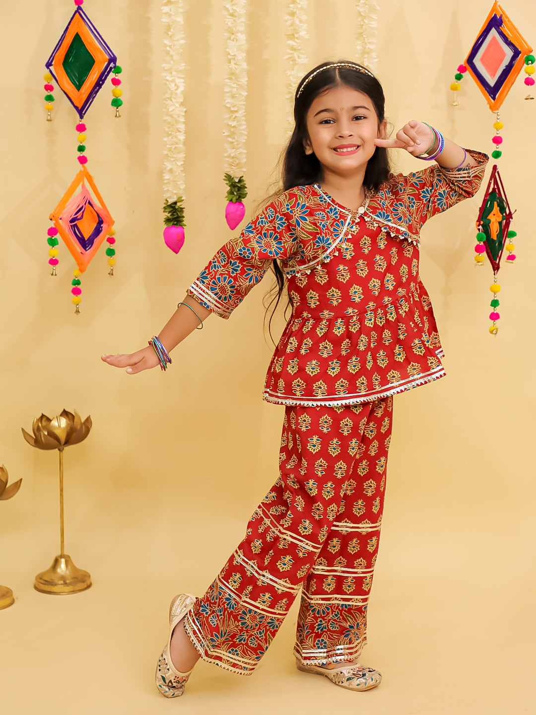 Red Cotton 3/4th Sleeves Floral Print Girls Co-Ords