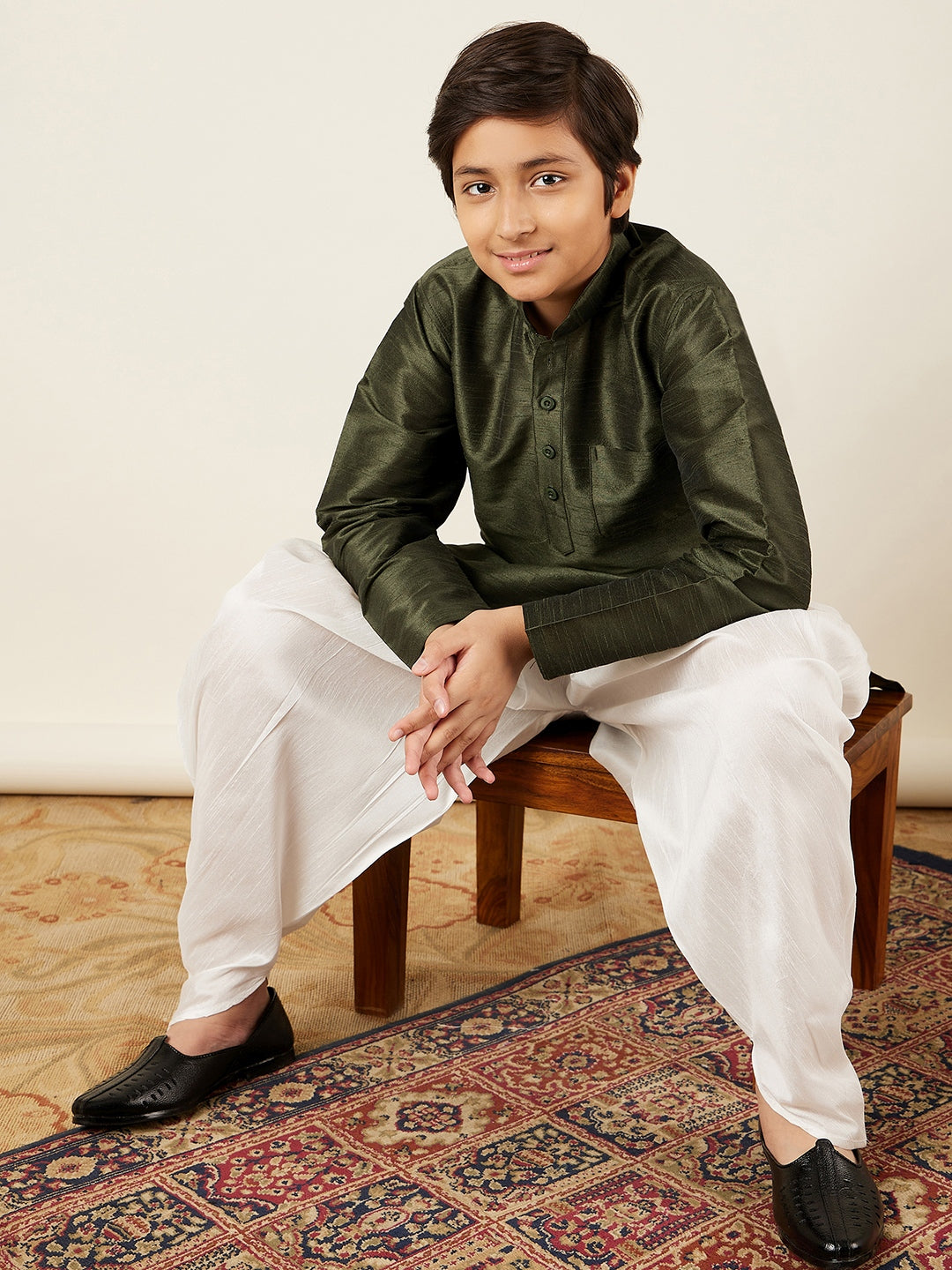 Kids Boys Green Solid Silk Blend Kurta Pyjama Set