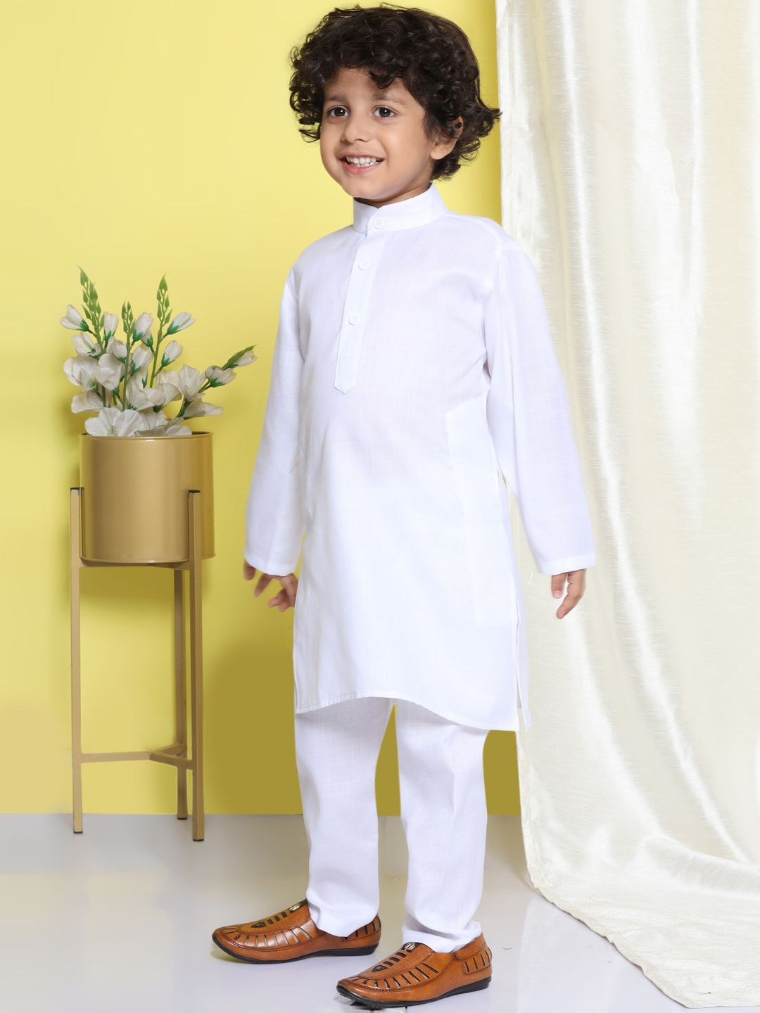 White Solid Pure Cotton Kurta Pyjama With Red Dupatta Set For Boys