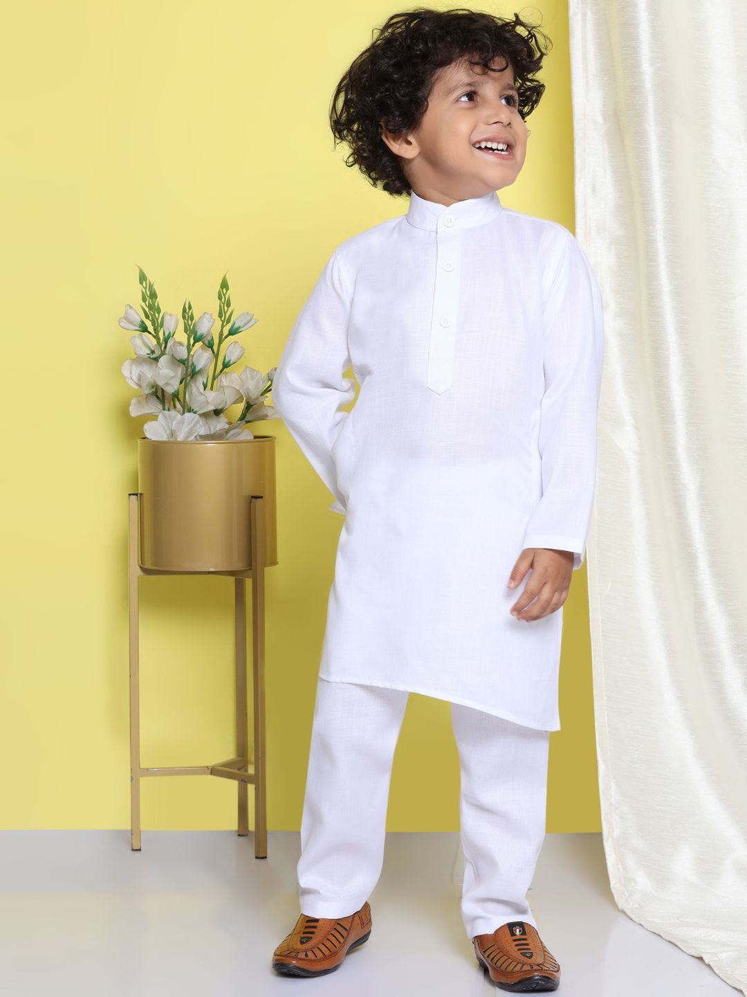 White Solid Pure Cotton Kurta Pyjama With Red Dupatta Set For Boys