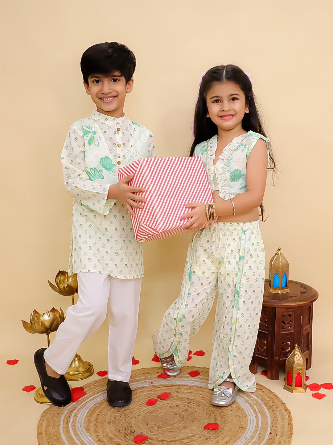 Boys Green Cotton Full sleeves Floral Print Kurta Pyjama Set and Green Cotton Sleeveless Floral Printed Girls Sibling Set