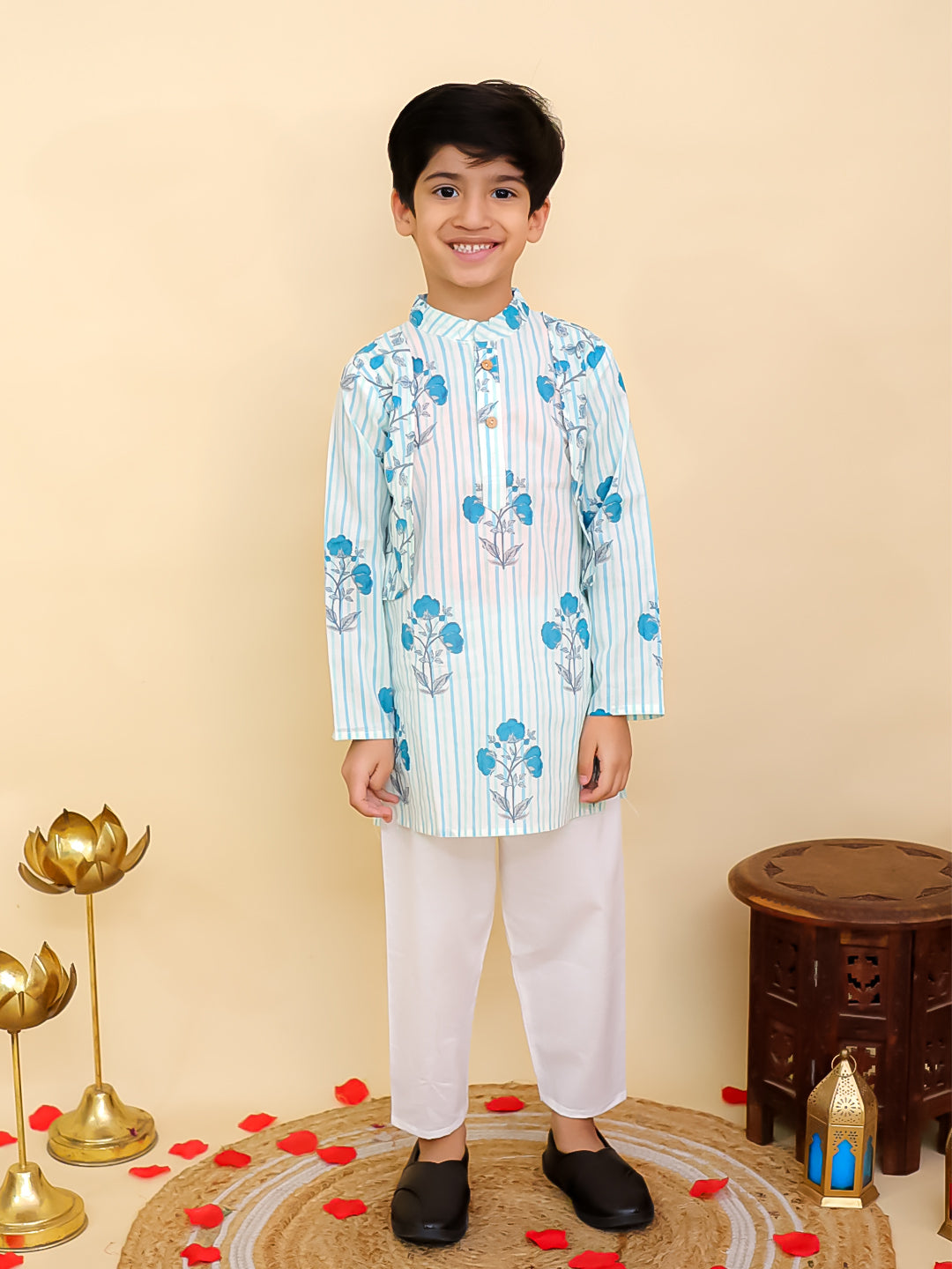 Blue Cotton Full sleeves Floral Print Kurta Pyjama Set