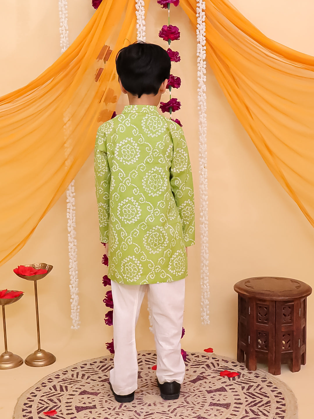 Green Cotton Full sleeves Floral Print Kurta Pyjama Set - AJ Dezines