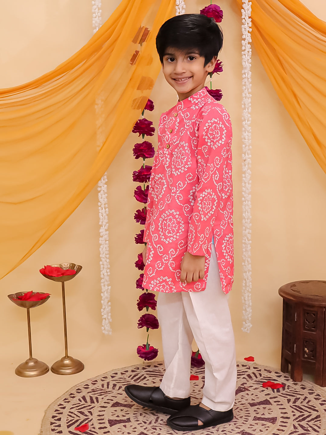 Red Cotton Full sleeves Floral Print Kurta Pyjama Set
