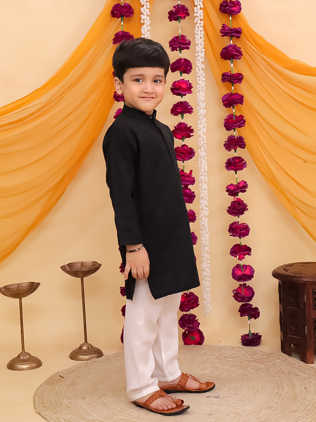 Boys Black Cotton Full sleeves Check Kurta Pyjama Set