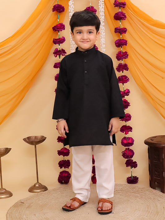 Boys Black Cotton Full sleeves Check Kurta Pyjama Set