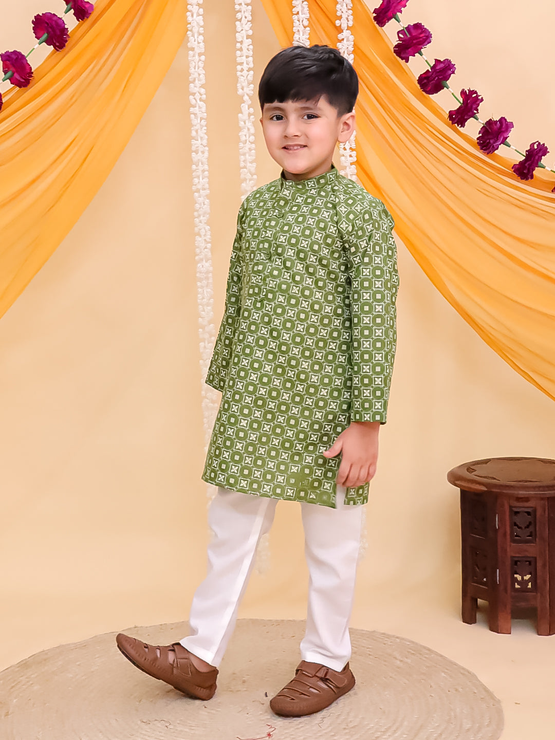 Boys Green Cotton Full Sleeves Printed Kurta Pyjama Set