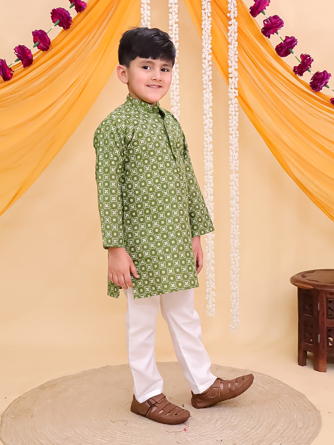 Boys Green Cotton Full Sleeves Printed Kurta Pyjama Set