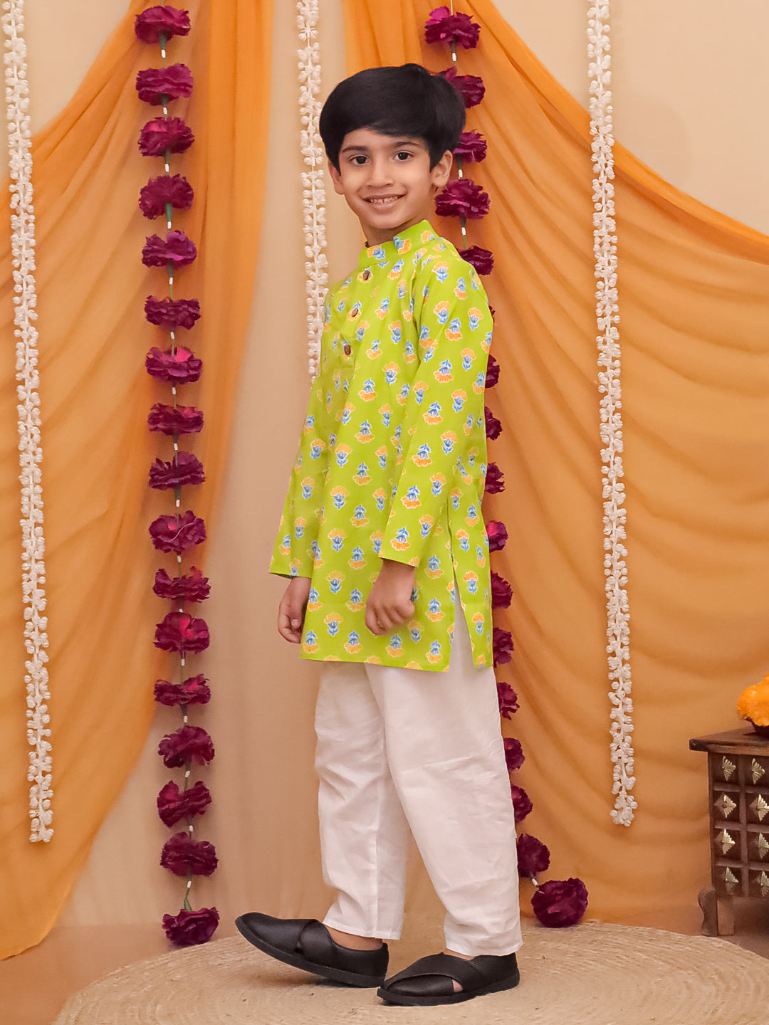 Boys Green Cotton Full sleeves Floral Print Kurta Pyjama Set