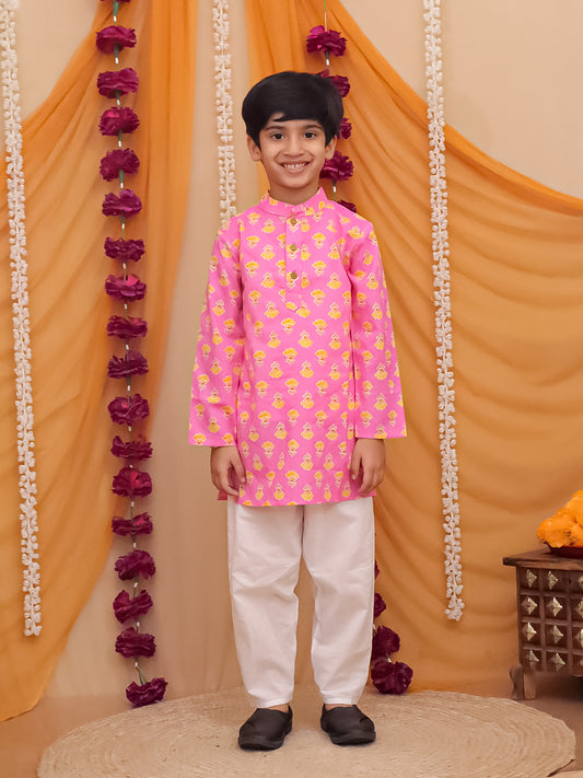 Boys Pink Cotton Full sleeves Floral Print Kurta Pyjama Set