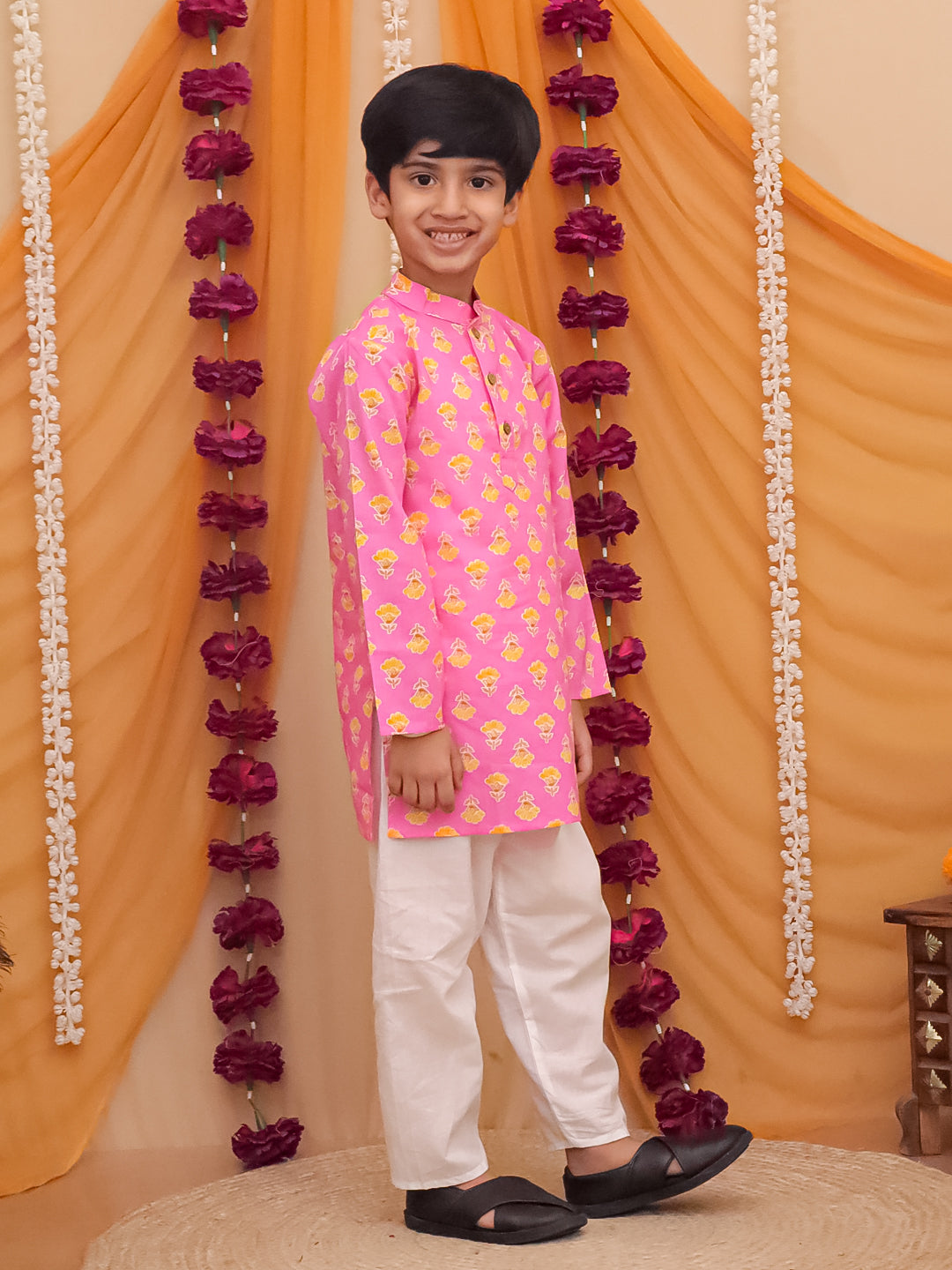 Boys Pink Cotton Full sleeves Floral Print Kurta Pyjama Set
