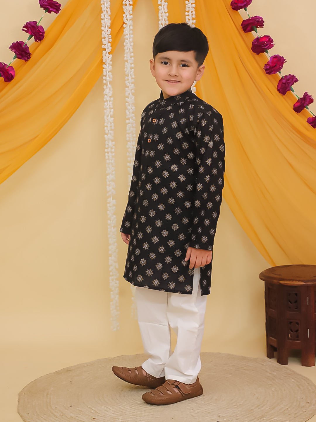 Black Cotton Full sleeves Foil Printed Kurta Pyjama Set