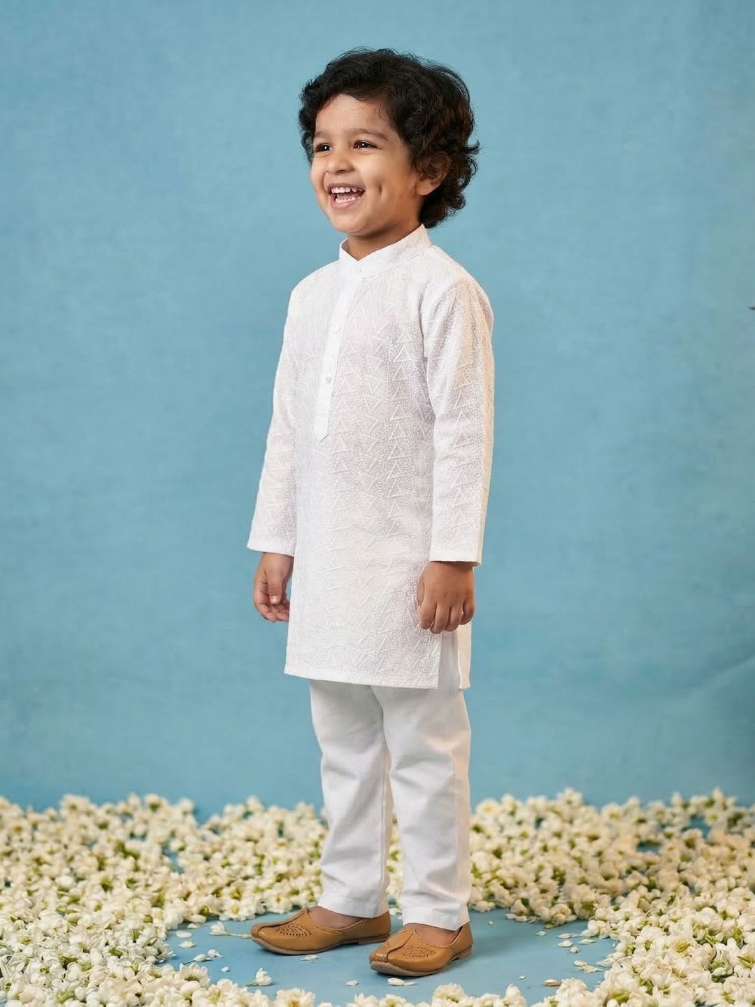 White Chikankari Full Sleeve Cotton Kurta & Pyjama Set For Kids Boys
