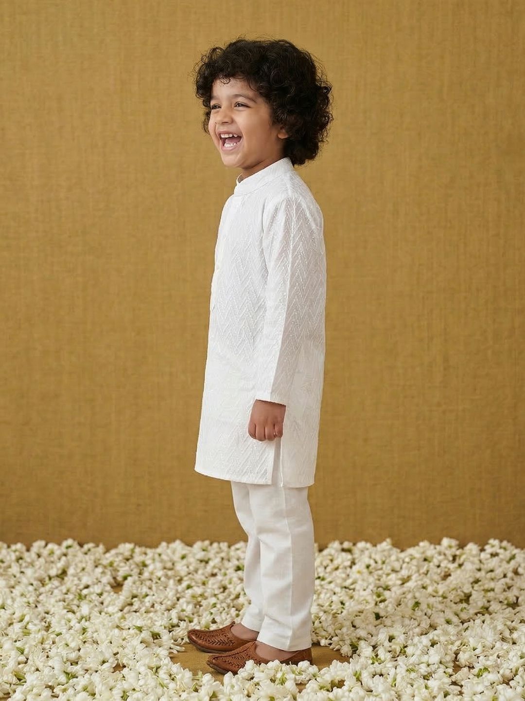 White Chikankari Full Sleeve Cotton Kurta & Pyjama Set For Kids Boys