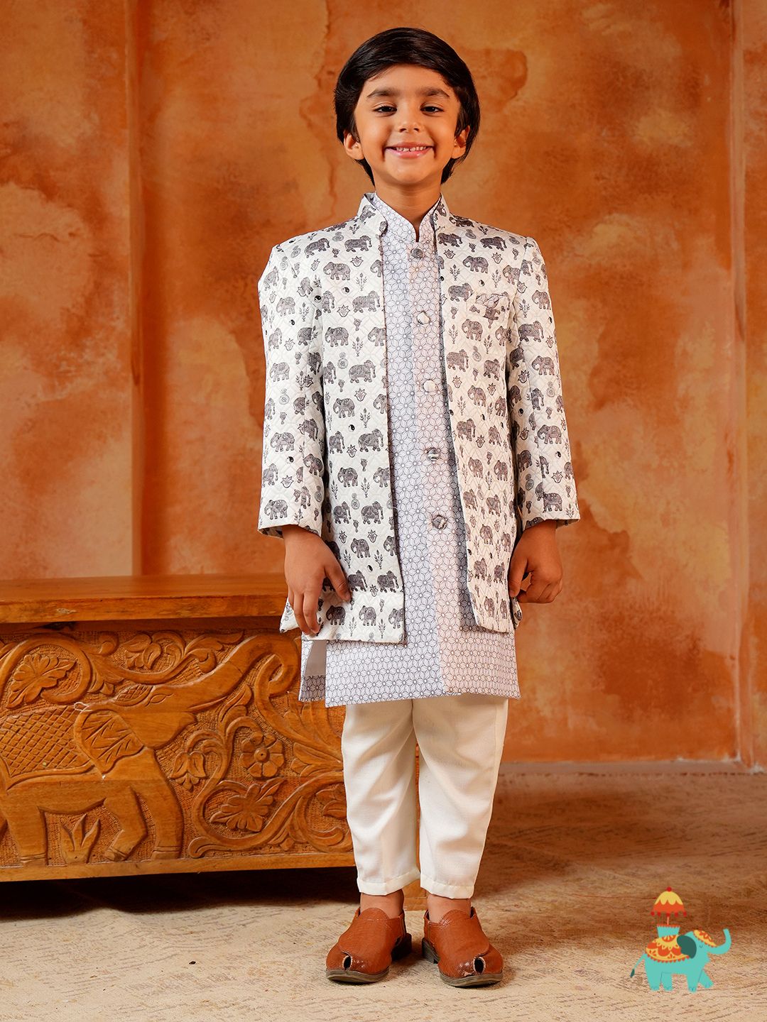 Grey Jacquard Full Sleeves Rich Elephant Embroidery Sherwani