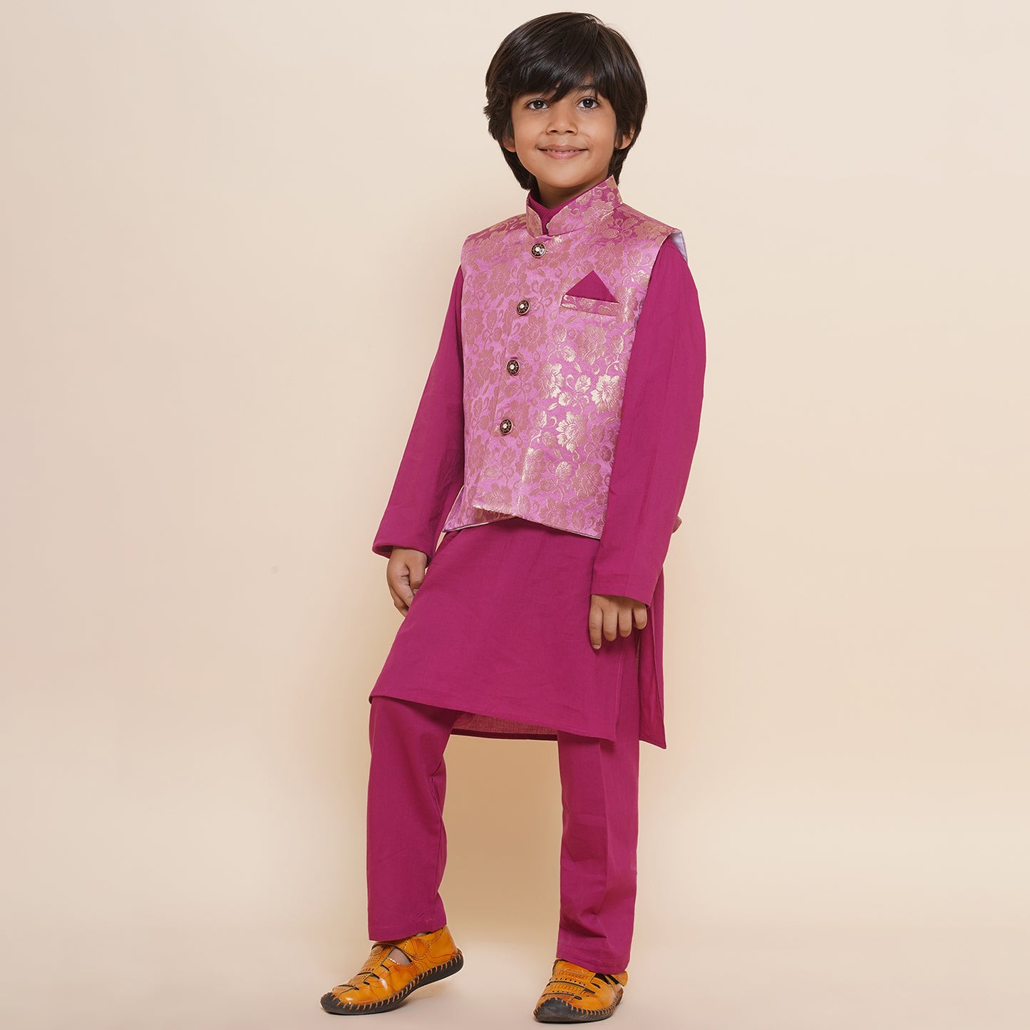 Boys Pink Silk Blend Weaved Mandarin Neck Kurta Pyjama Waistcoat
