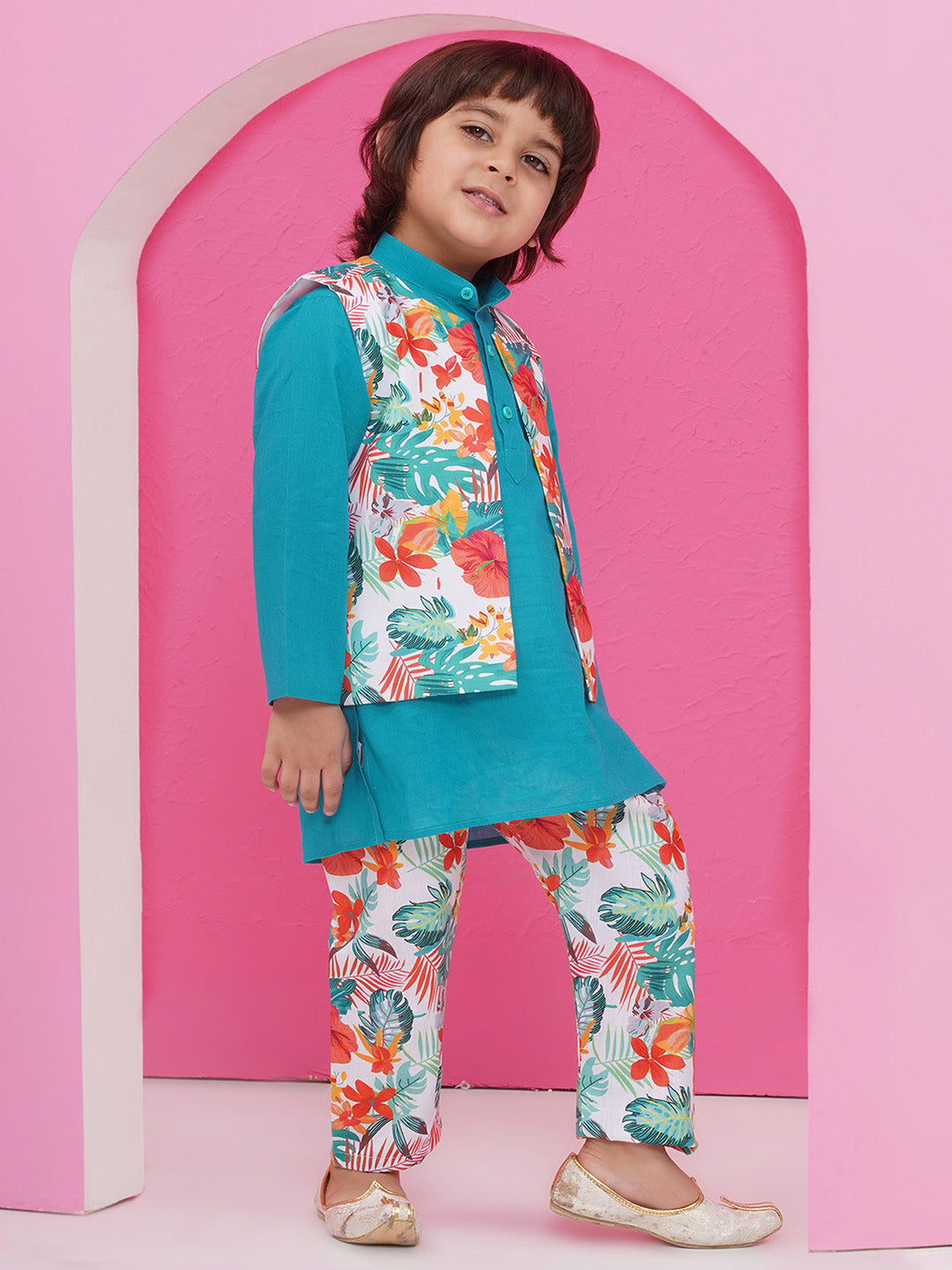 Blue Cotton Full sleeves Floral Printed Kurta Pyjama with waist coat for Boys