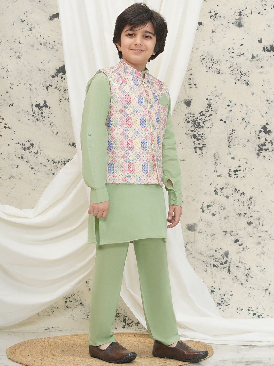 Pista Cotton Full sleeves Abstract Kurta Pyjama Waistcoat for Boys