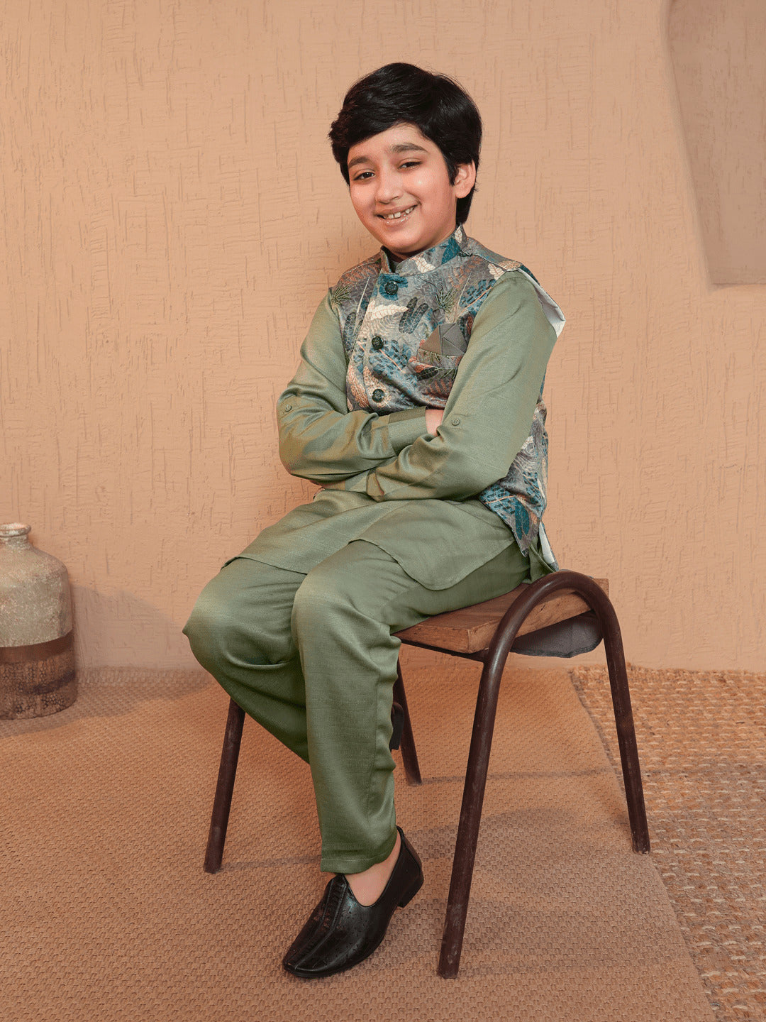 Pista Cotton Blend Full Sleeves Floral Printed Kurta Pyjama with Waistcoat for Boys