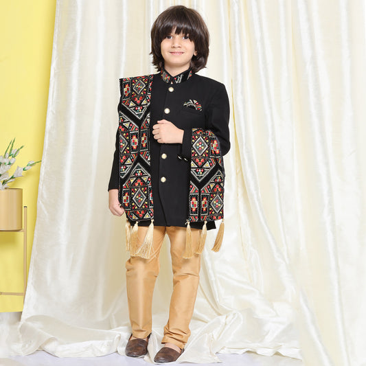 Kids Boys Black Embroidered Cotton Polyester Sherwani