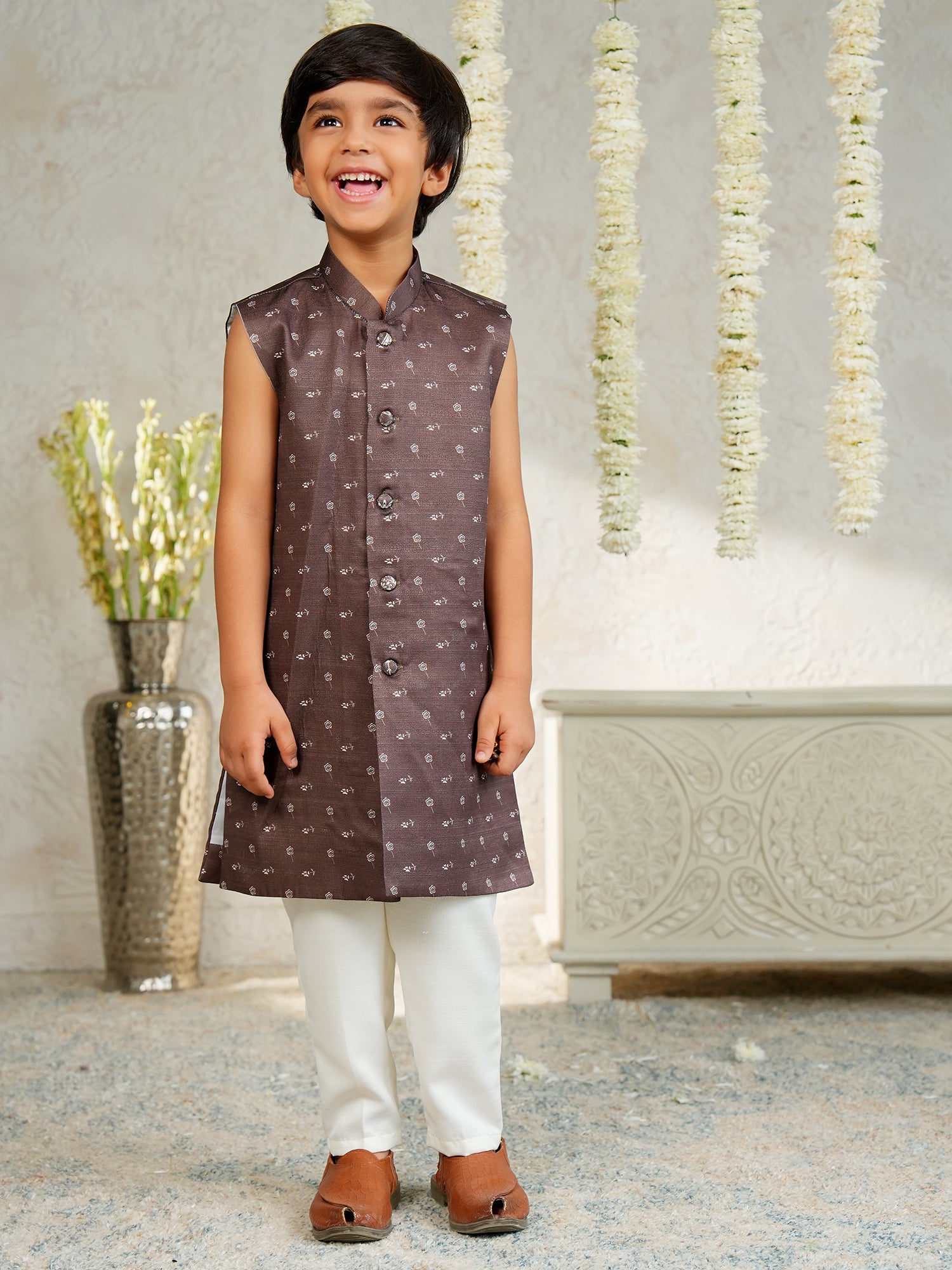 Brown Jacquard Full Sleeves Rich Floral Embroidery Sherwani