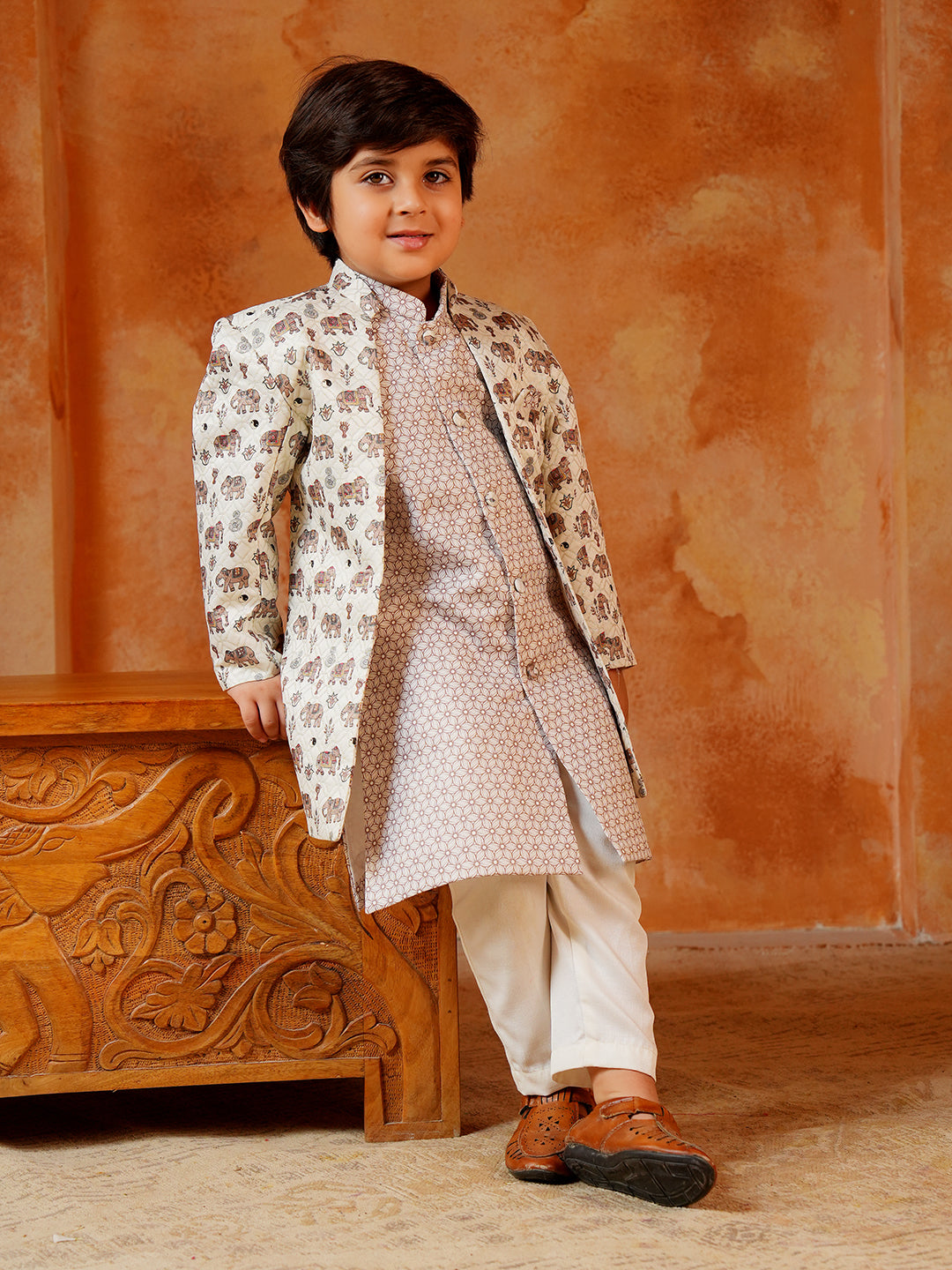 BROWN Jacquard Full Sleeves Rich Elephant Embroidery Sherwani