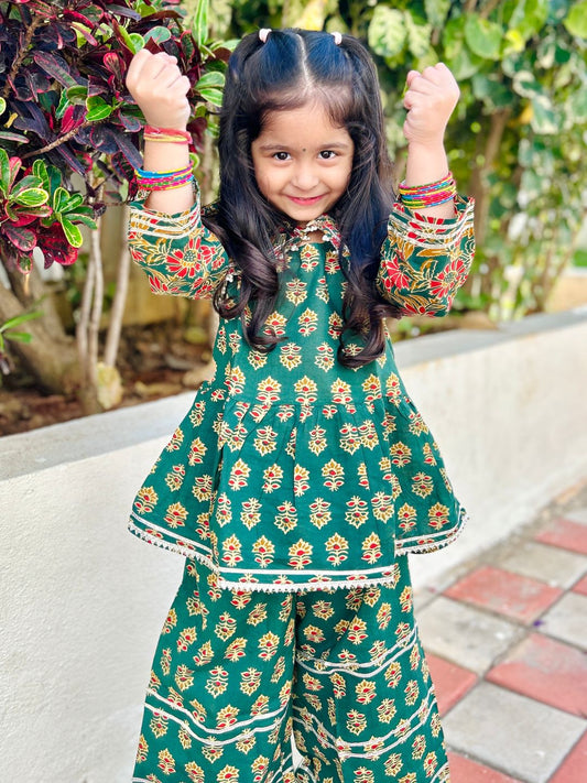 Green Cotton 3/4th Sleeves Floral Print Girls Co-Ords