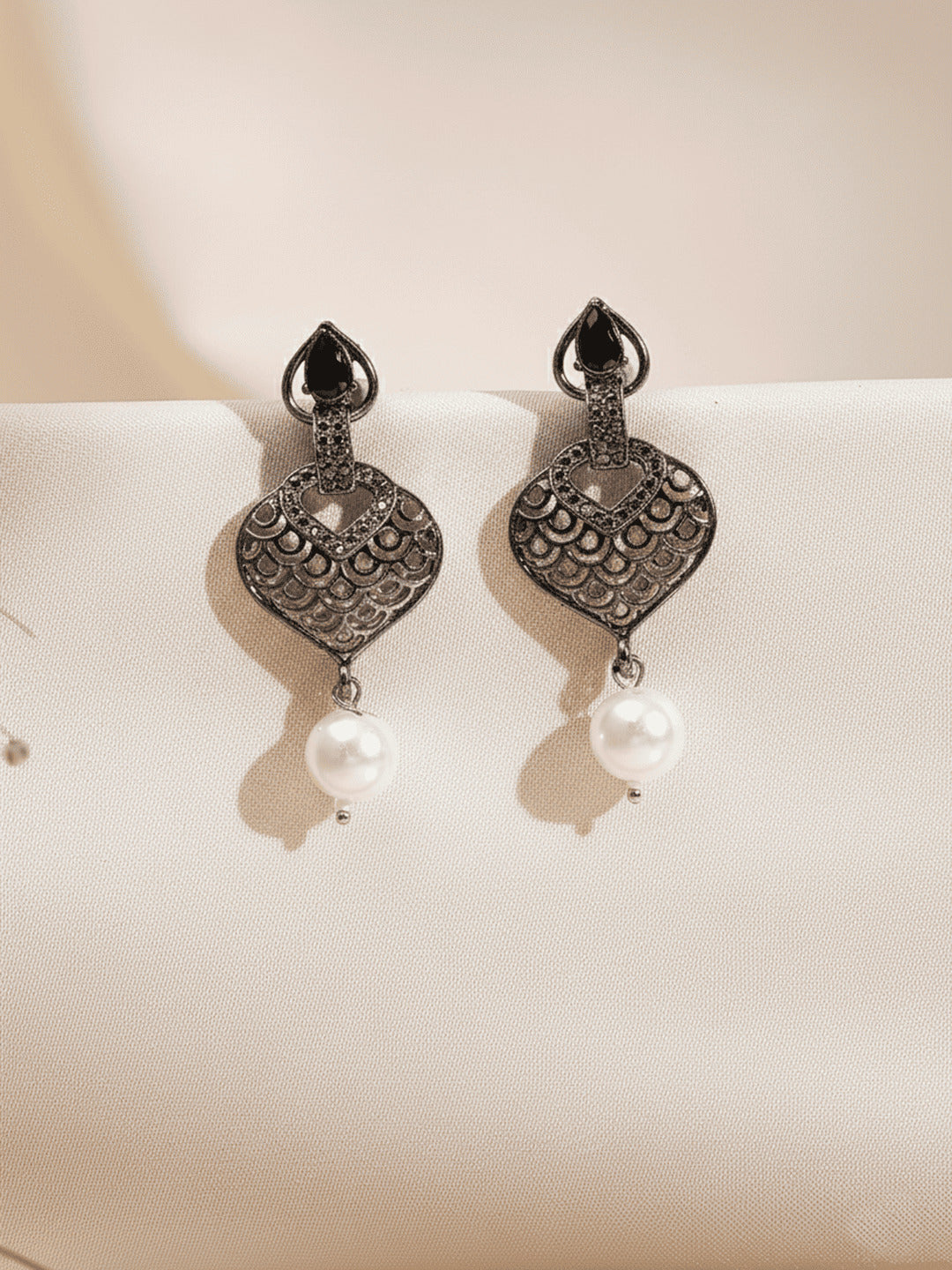 A Complimentary Touch of Glam-FREE