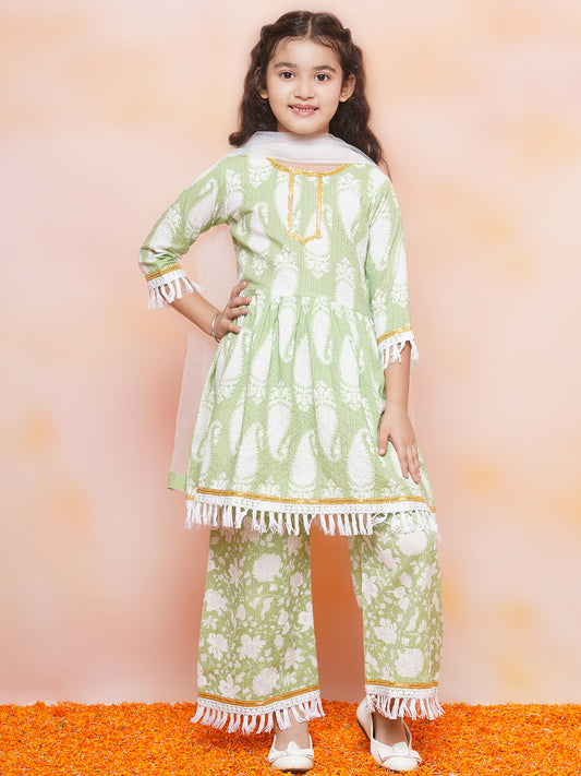 Girls Cotton Printed 3/4th Sleeve Green Kurta Sharara set