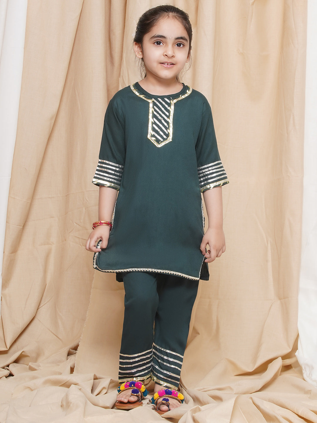 Kids Girls Green Gotta Work Rayon Kurta Pyjama Set