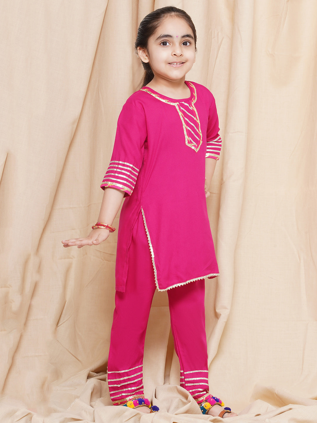 Kids Girls Pink Gotta Work Rayon Kurta Pyjama Set