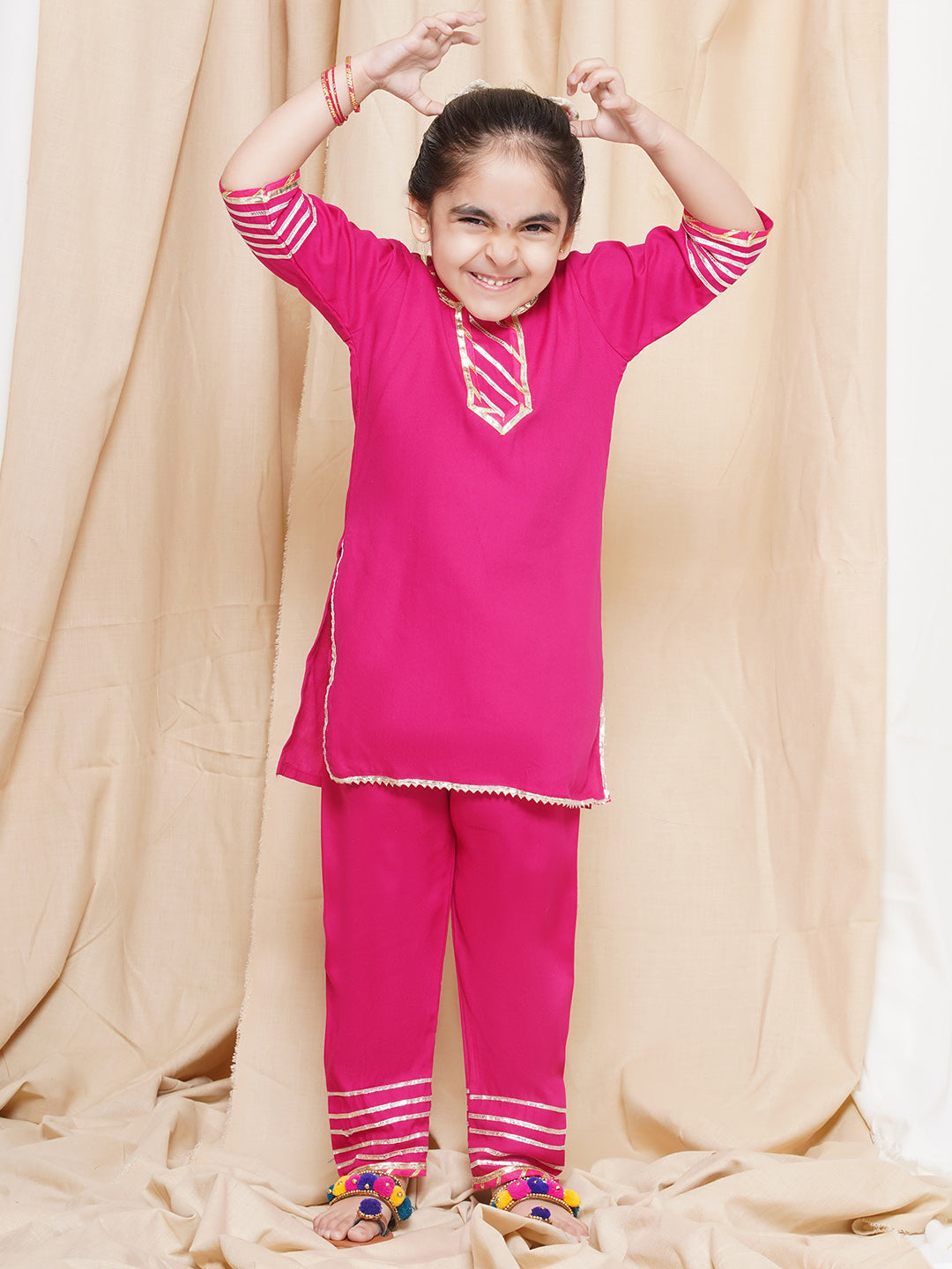 Kids Girls Pink Gotta Work Rayon Kurta Pyjama Set