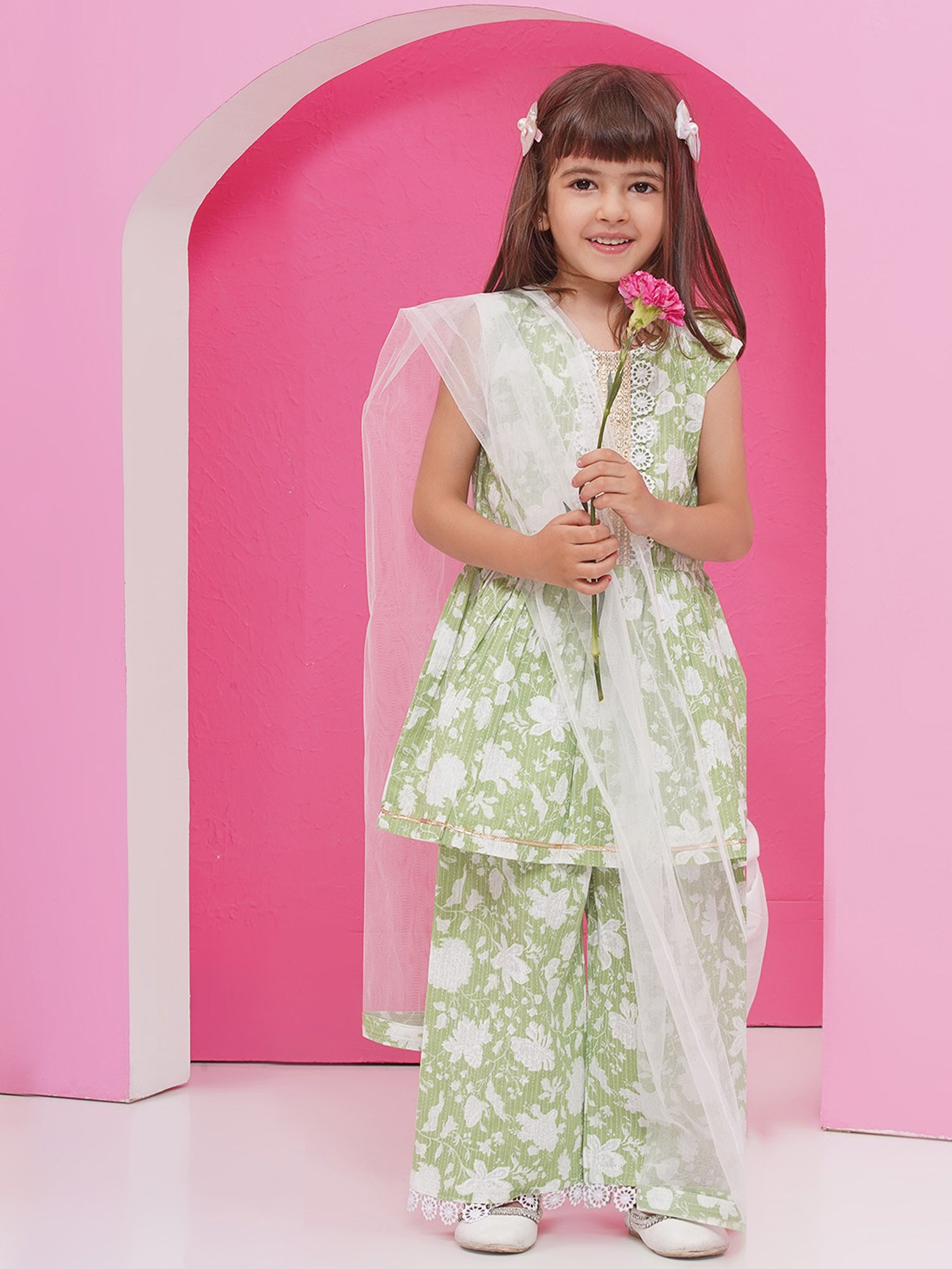 Pista Pure Cotton Sleeveless Floral Print Girls Suit Set For Girls