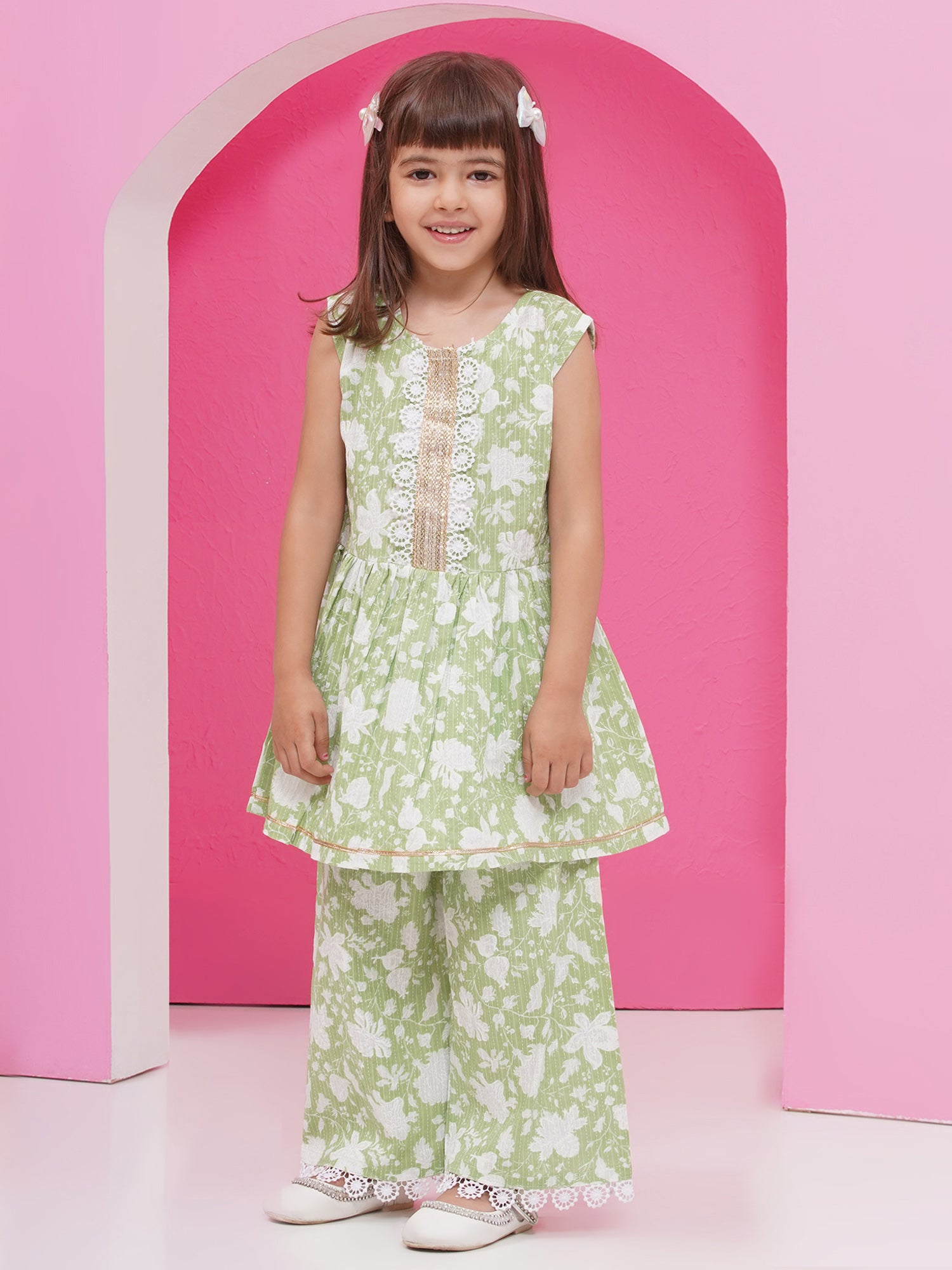 Pista Pure Cotton Sleeveless Floral Print Girls Suit Set For Girls
