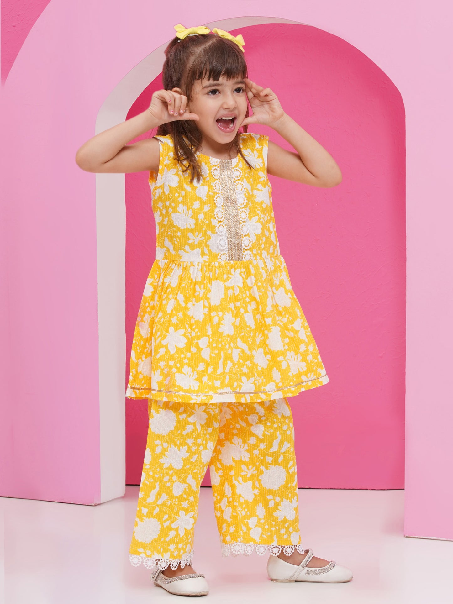 Yellow Pure Cotton Sleeveless Floral Print Suit Set for Girls