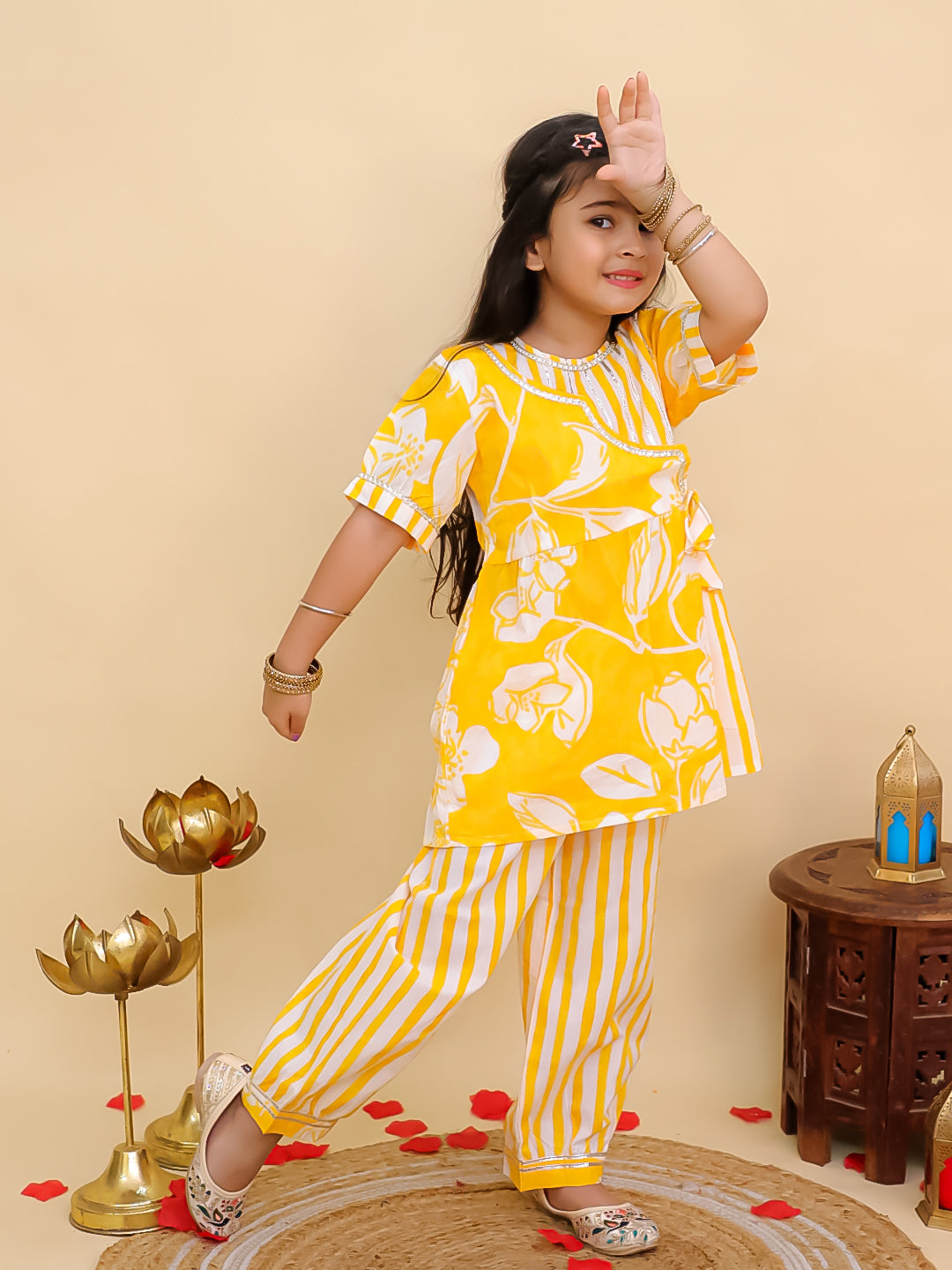Yellow Cotton 3/4th Sleeves Floral Print Girls Suit Set