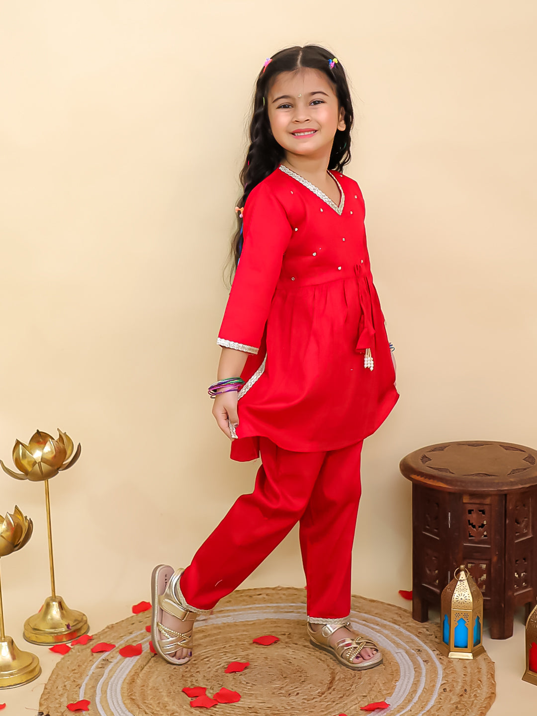 Red Cotton 3/4th Sleeves Solid Girls Suit Set