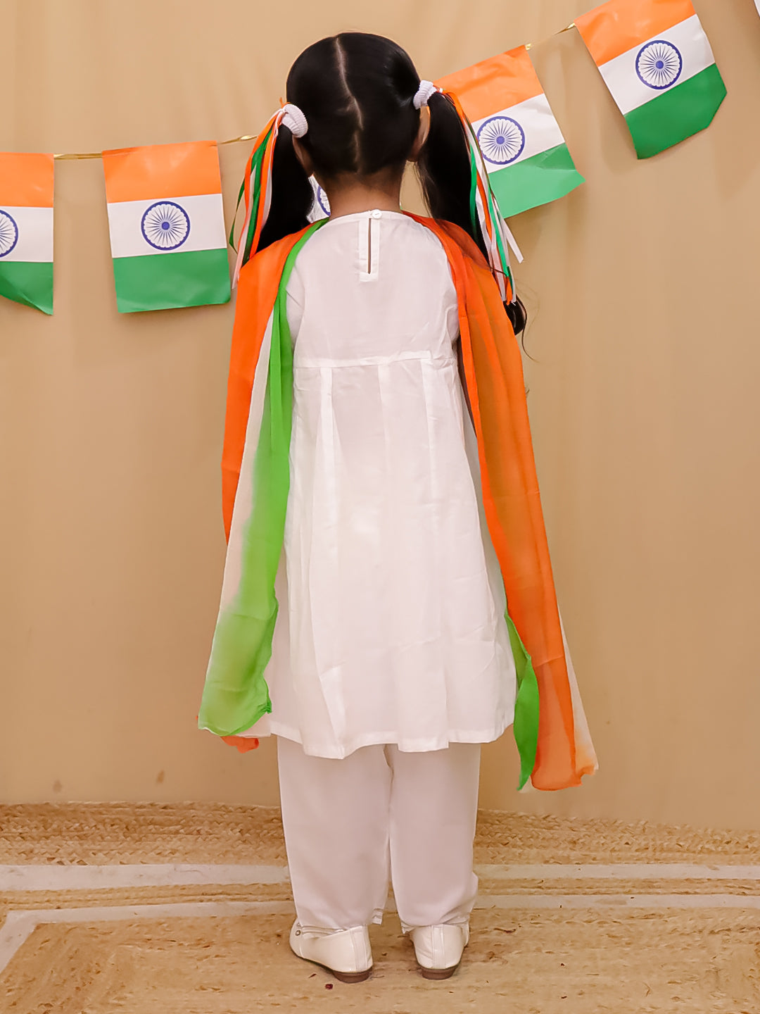 Holi White Cotton Sleeveless Gotta Work Girls Suit Set For Independence Day/ Republic Day