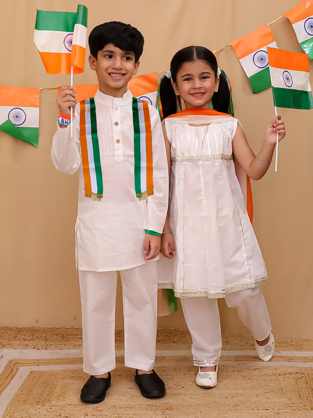 White Cotton Sleeveless Gotta Work Girls Suit Set For Independence Day/ Republic Day