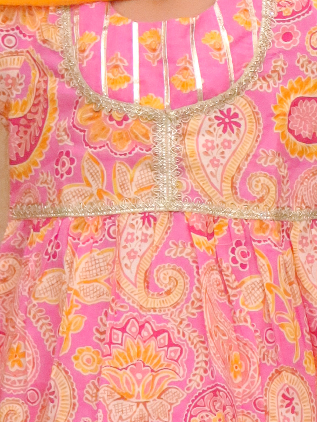 Girls Pink Cotton Three-Fourth Sleeves Floral Printed Girls Suit Set