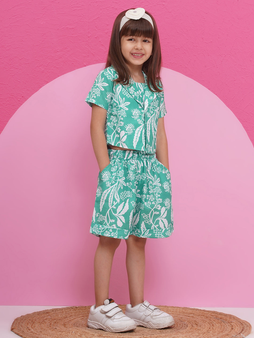 GREEN Pure Cotton Half Sleeves Floral Print Half pant and Jacket Co-Ords Set for Girls