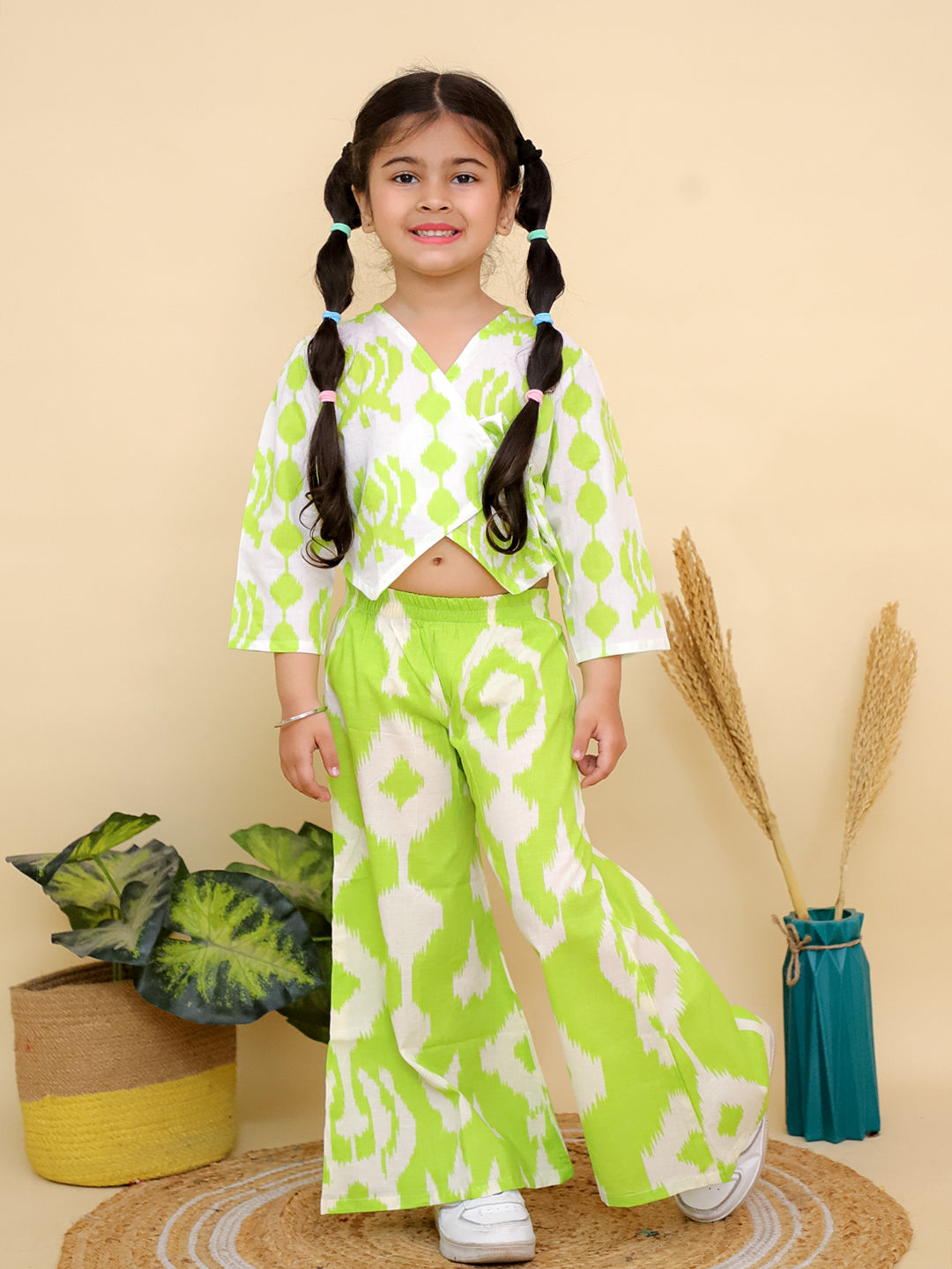 Green Full sleeves Abstract Cotton Co-Ord Sets For Girls - AJ Dezines