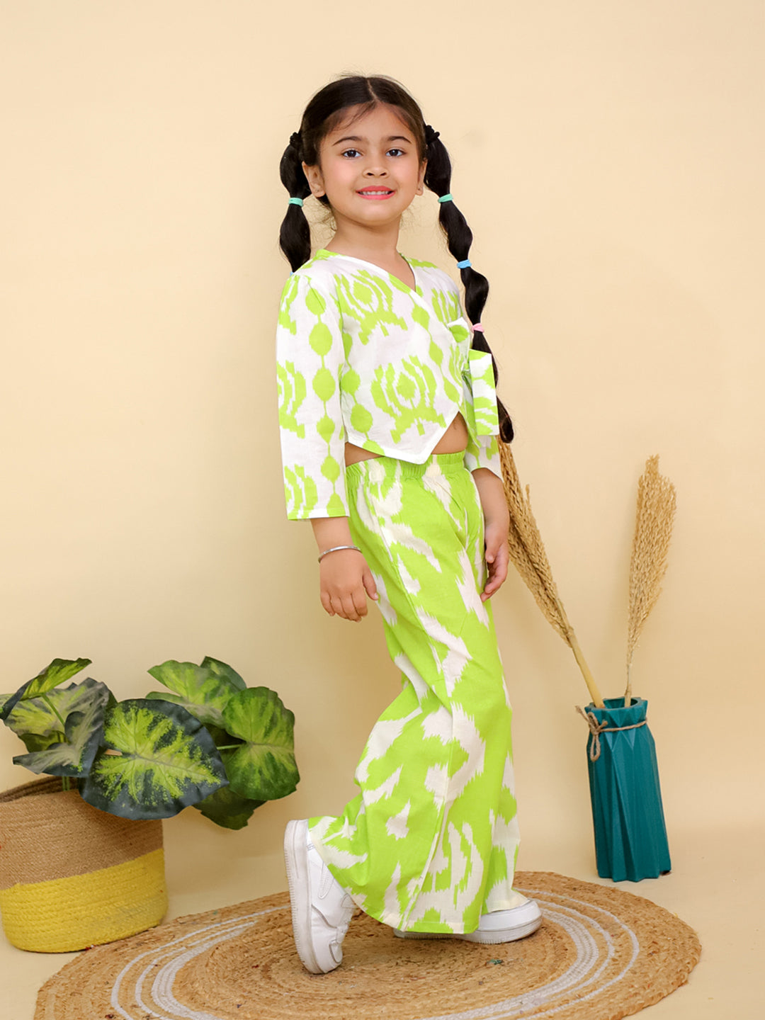 AJ Dezines Green Full sleeves Abstract Cotton Co-Ord Sets For Girls