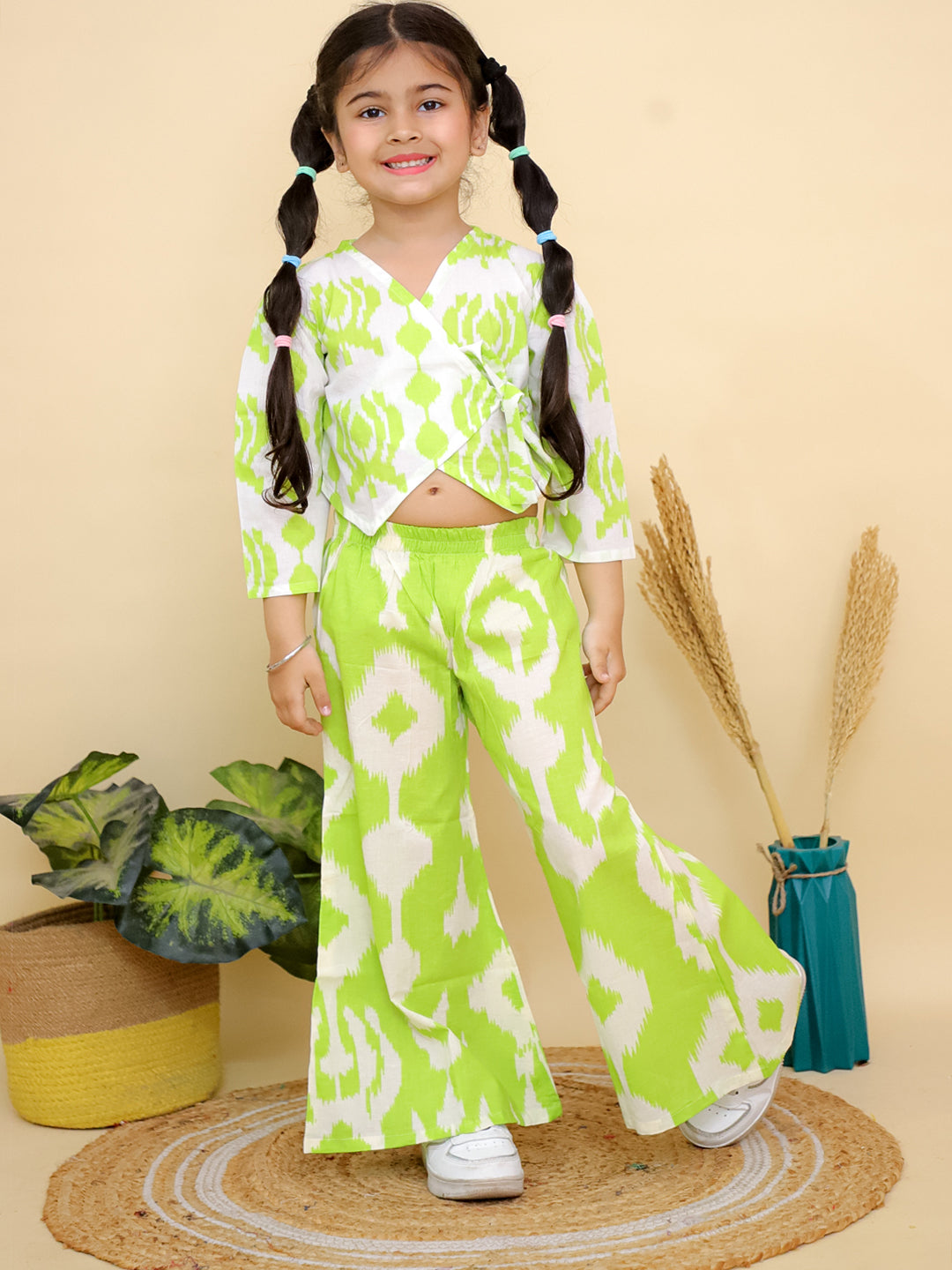 AJ Dezines Green Full sleeves Abstract Cotton Co-Ord Sets For Girls