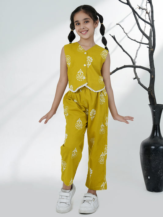 AJ Dezines Green Cotton Sleeveless Printed Girls Co-Ords