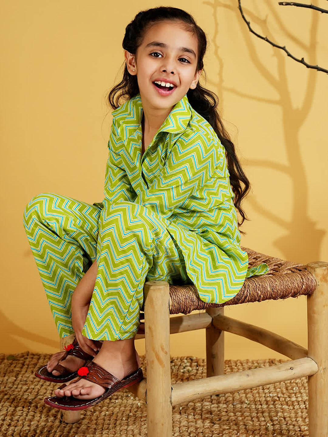 Green Cotton 3/4th Sleeves Zig-zag Printed Girls Co-Ords