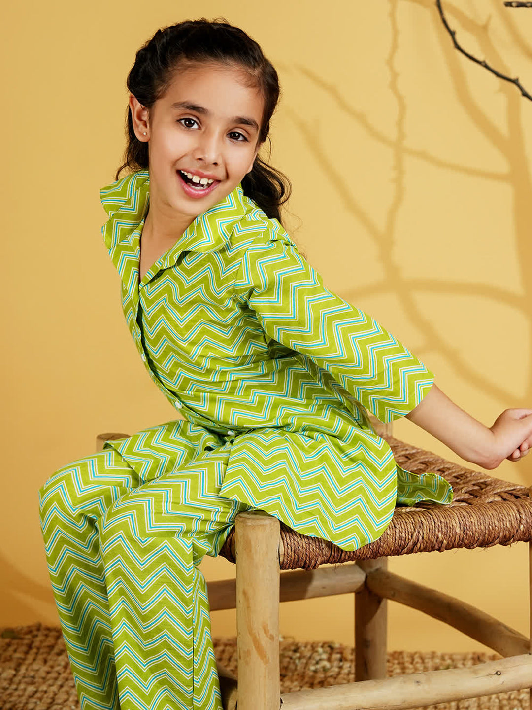 Green Cotton 3/4th Sleeves Zig-zag Printed Girls Co-Ords