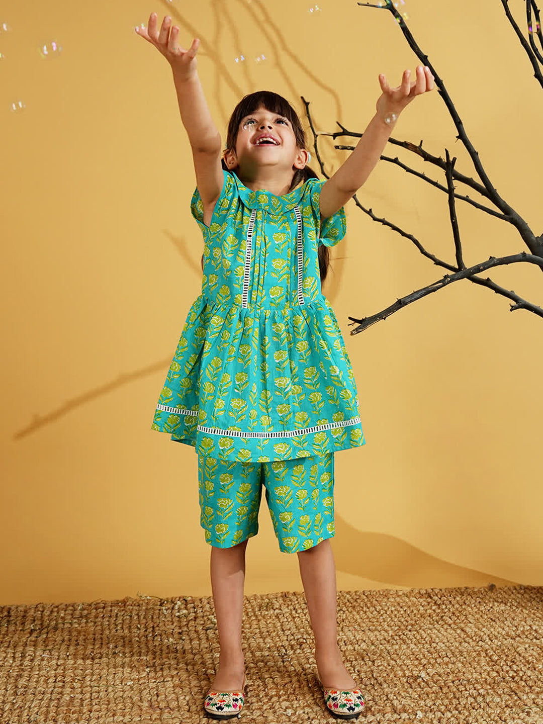 Green Cotton Half Sleeves Floral Printed Girls Co-Ords - AJ Dezines